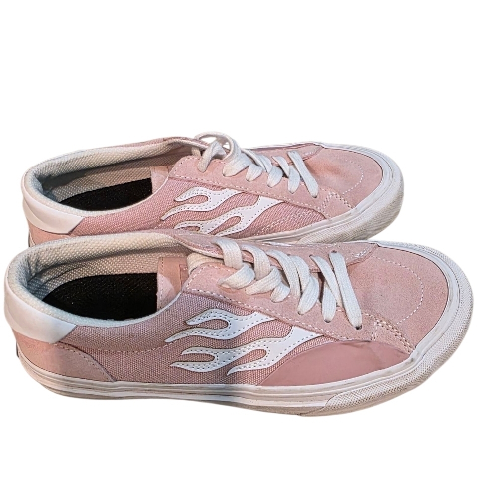 Straye Logan Puff Dusty Pink White Suede Flame Womens 7.5 Skate Shoe Barbiecore
